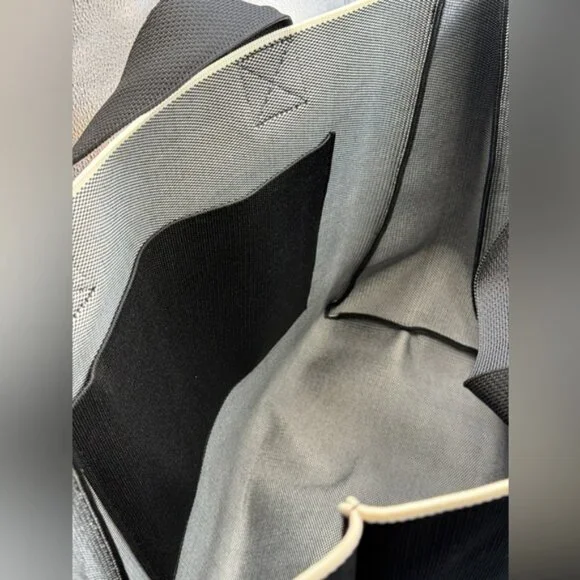 🆕 ALL SAINTS 🧿 NWT Large Izzy East-West Tote, Black/White - Picture 10 of 11